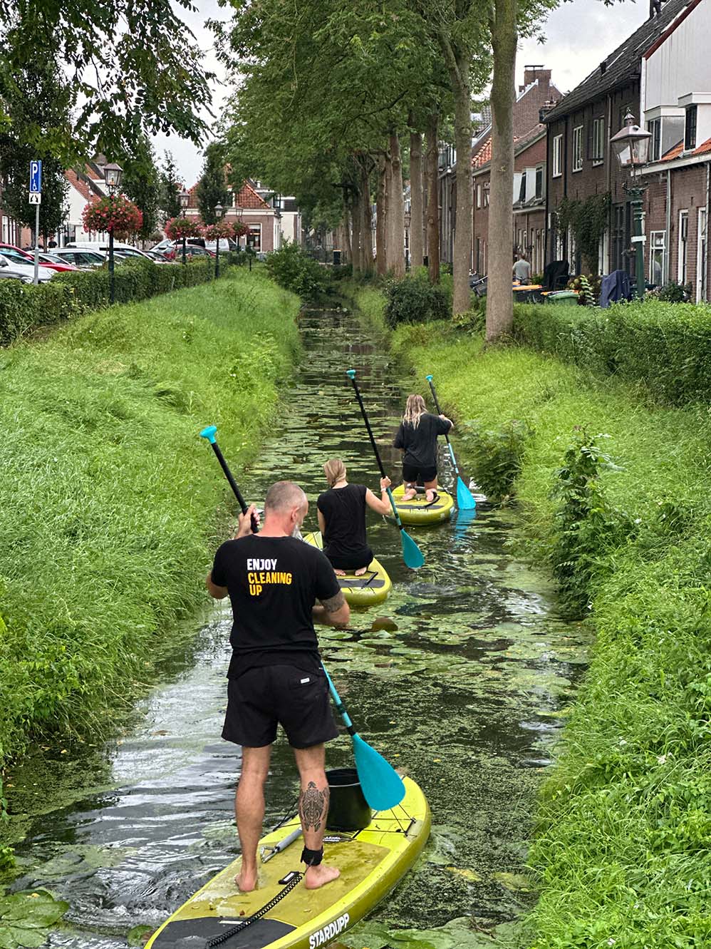 SUPmission – cleanup op het water met supboards
