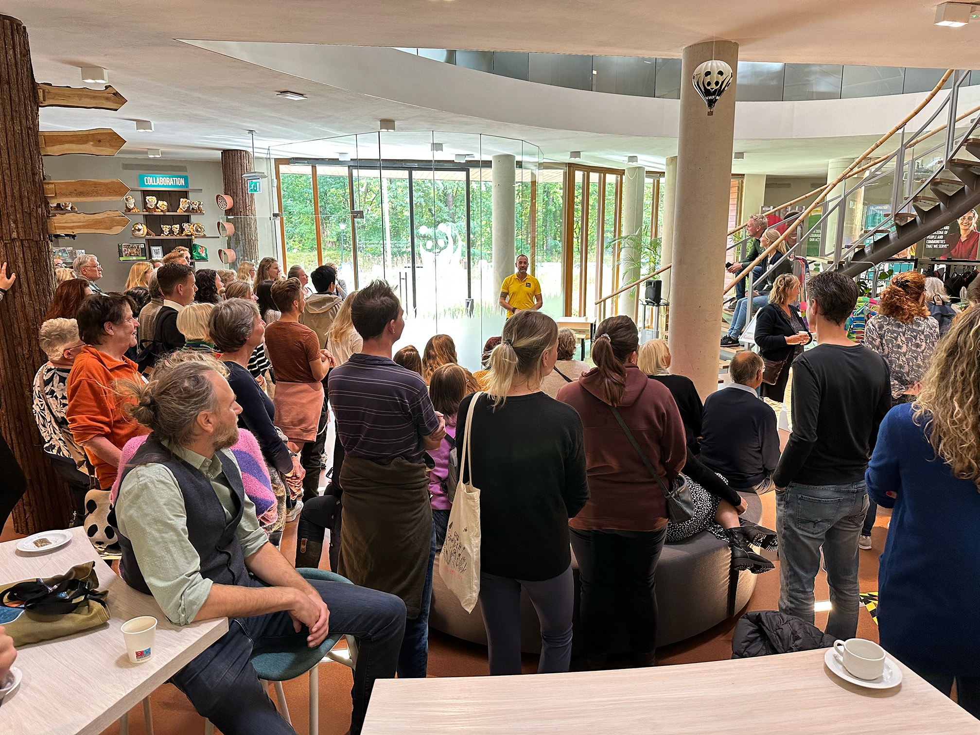 Enjoycleaningup verzorgt voorlichting op een school